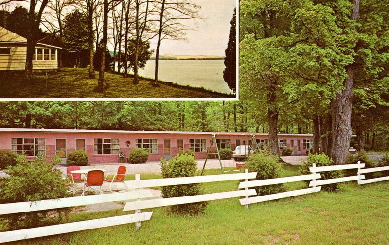 Maple Lane Resort (Maple Lane Motel) - Vintage Postcard (newer photo)